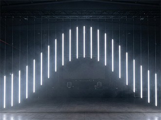 лед трубки - кинетический  свет на управляемых лебедках